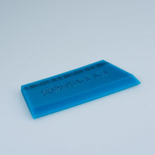 Lade das Bild in den Galerie-Viewer, Ersatzgummiklinge für Blue Max Rakel (12.5cm breit)
